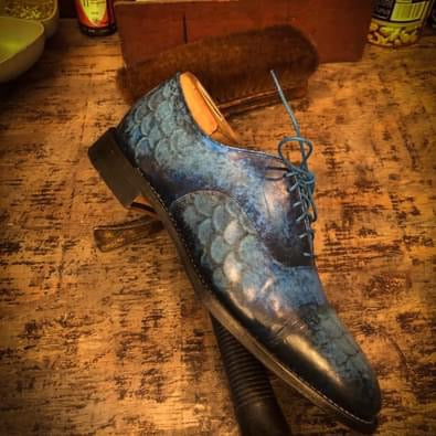 Dye Shoes, Boots, and Purses