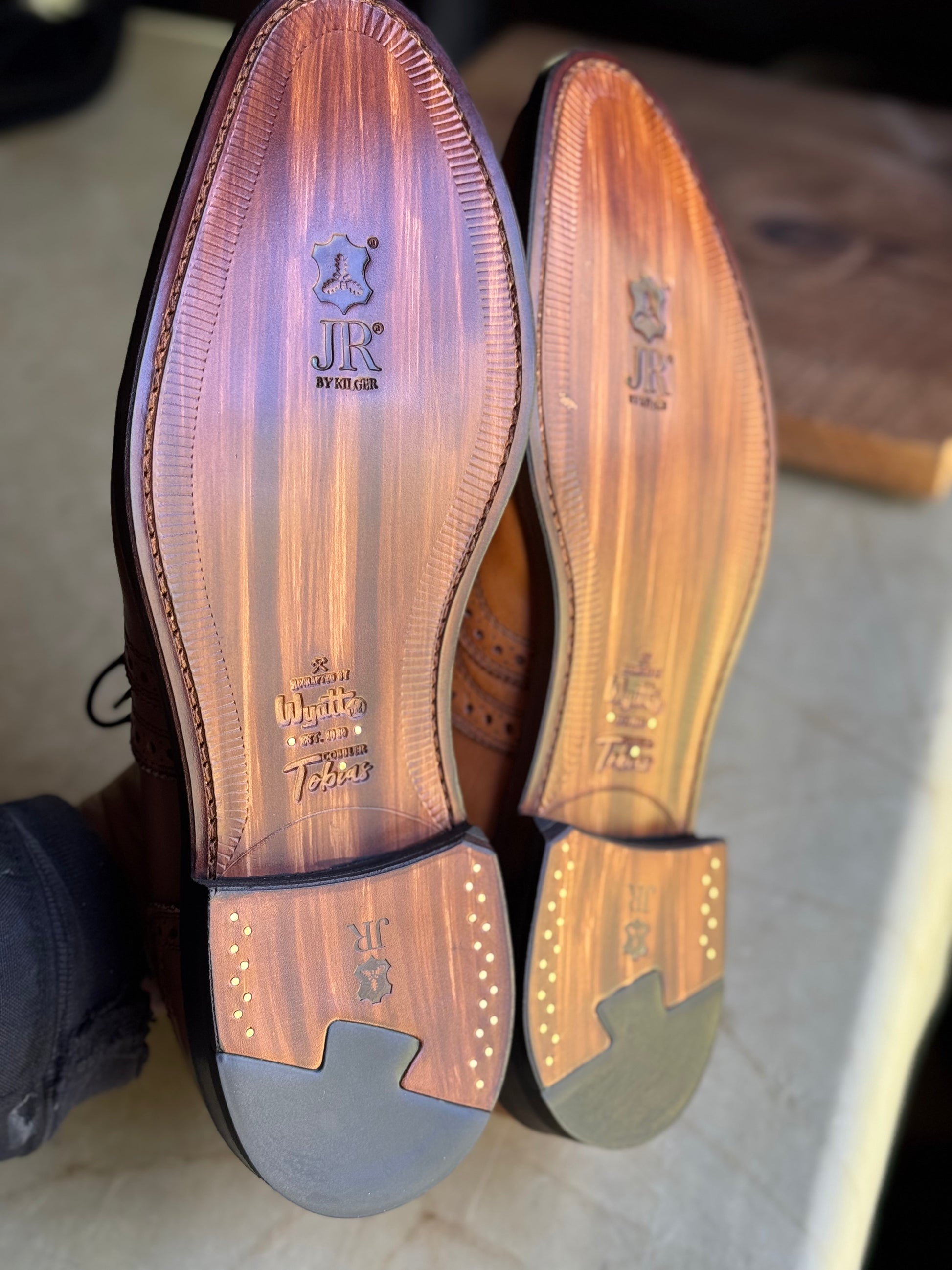 THE OAK BARREL – Wyatt Dad Cobbler - Main Image