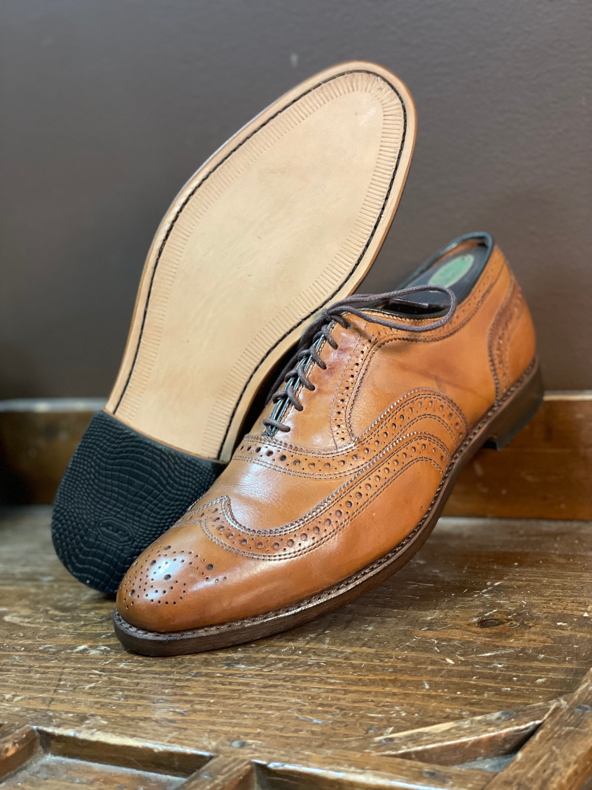 THE STANDARD LEATHER FULL SOLES AND HEELS Wyatt & Dad Cobbler Co. THE STANDARD LEATHER FULL SOLES AND HEELS Wyatt & Dad Cobbler Co.