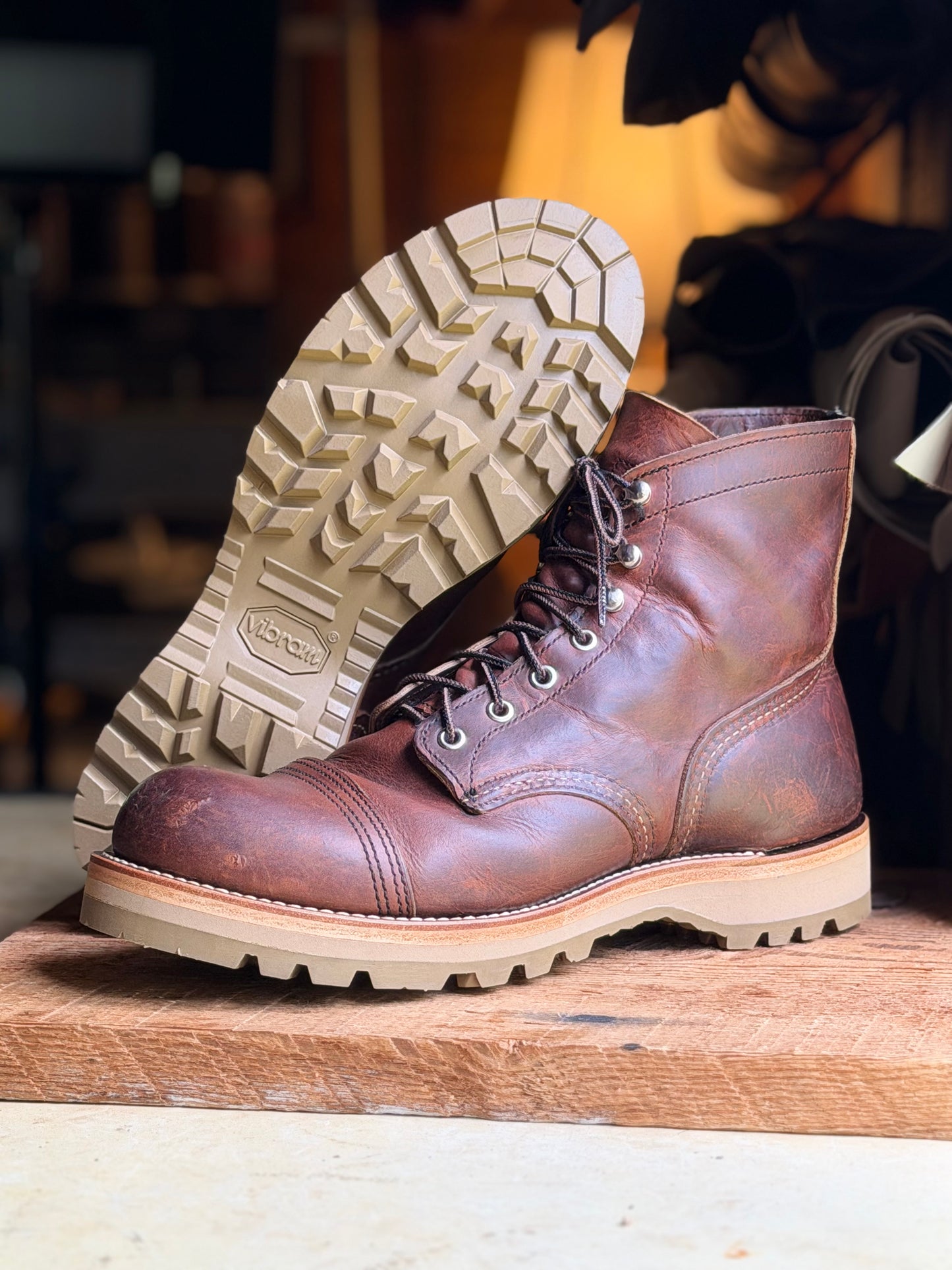 THE CUSHION WEDGE with TRACTION SOLES